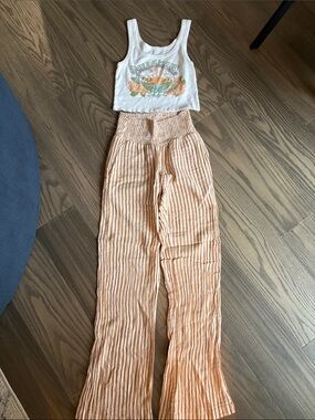 Billabong Outfit: White Graphic Crop Tank with Striped Pants